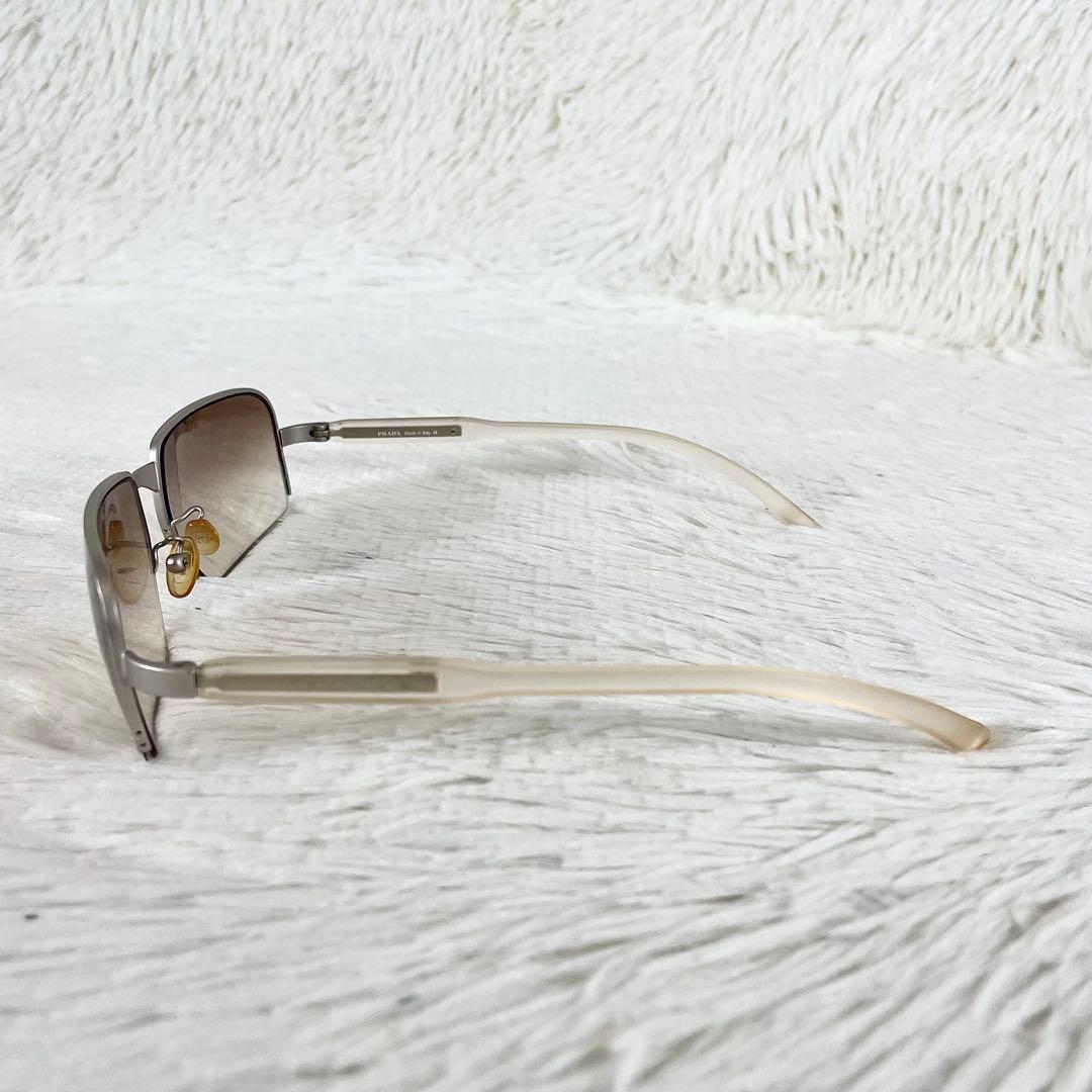 美品　PRADA　サングラス　SPR59C　ブラウンレンズ　シルバーフレーム