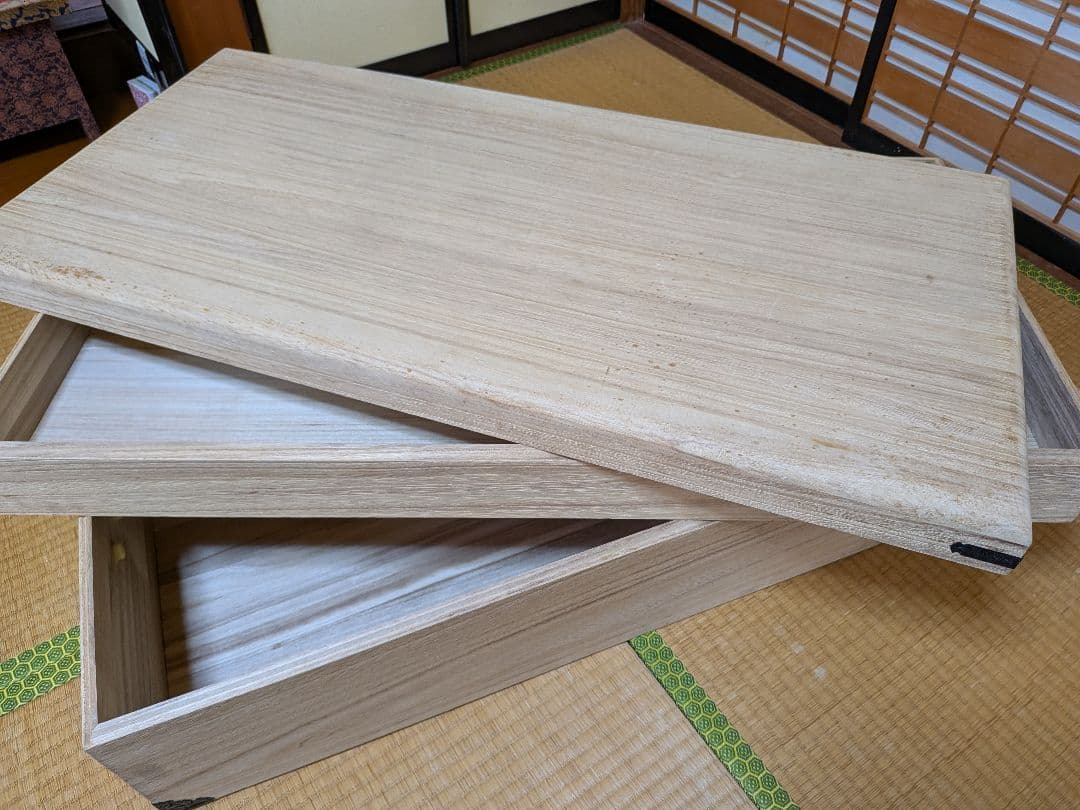 桐製衣装入れ　衣類ケース　桐箪笥　昭和レトロ