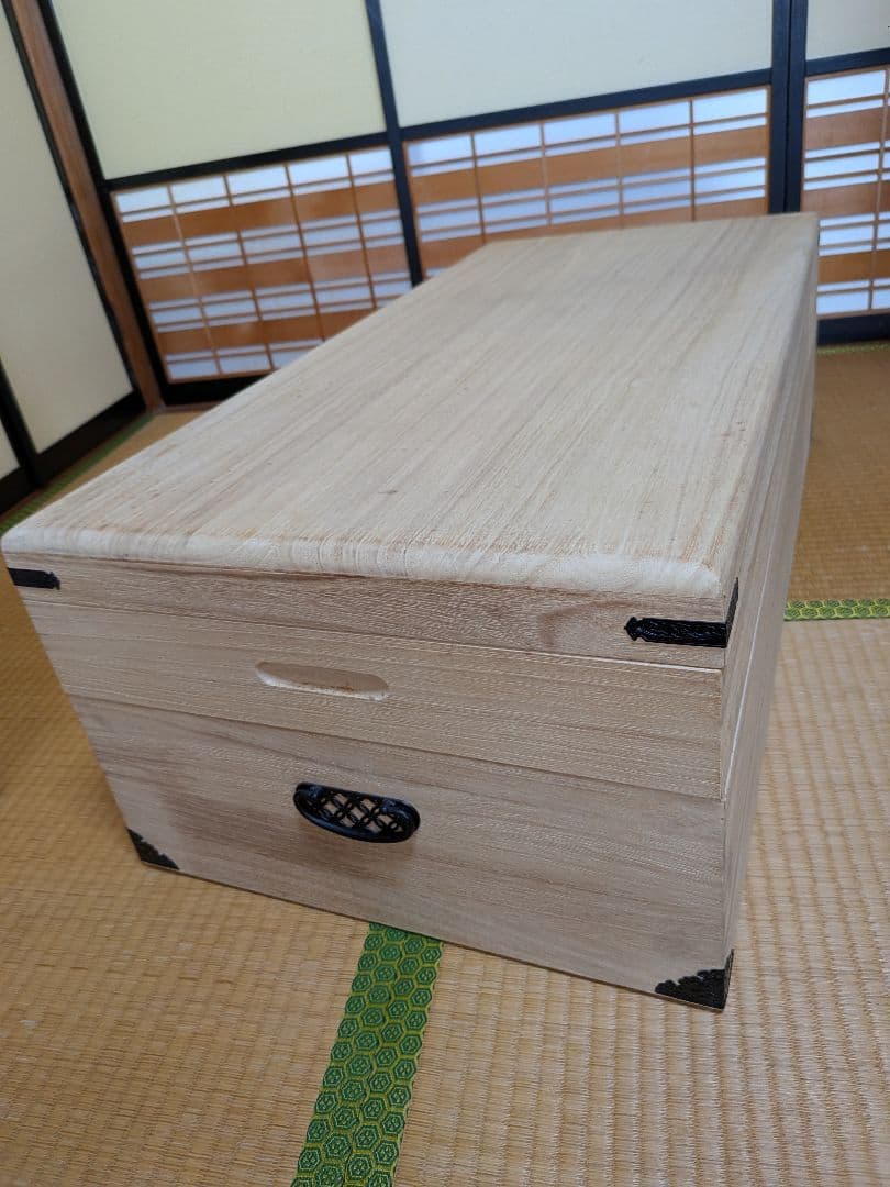 桐製衣装入れ　衣類ケース　桐箪笥　昭和レトロ