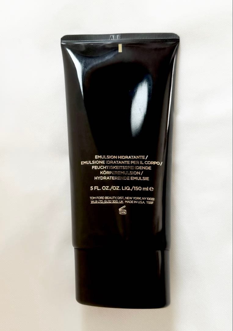 TOM FORD BLACK ORCHID ハイドレイティングエマルジョン