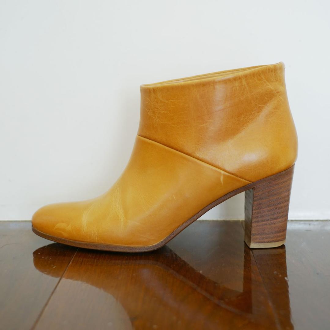 【Maison Martin Margiela】ライトブラウン　ブーティ　３７