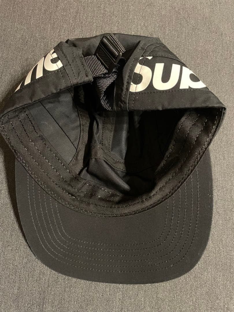 Supreme ブラックキャップ ロゴ入り