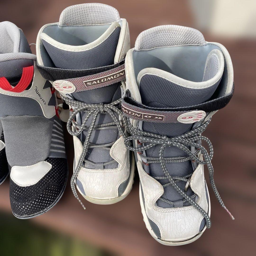 s*様 Salomonブーツとバートンの女性用ボードセット。ジャンク品、ブース2