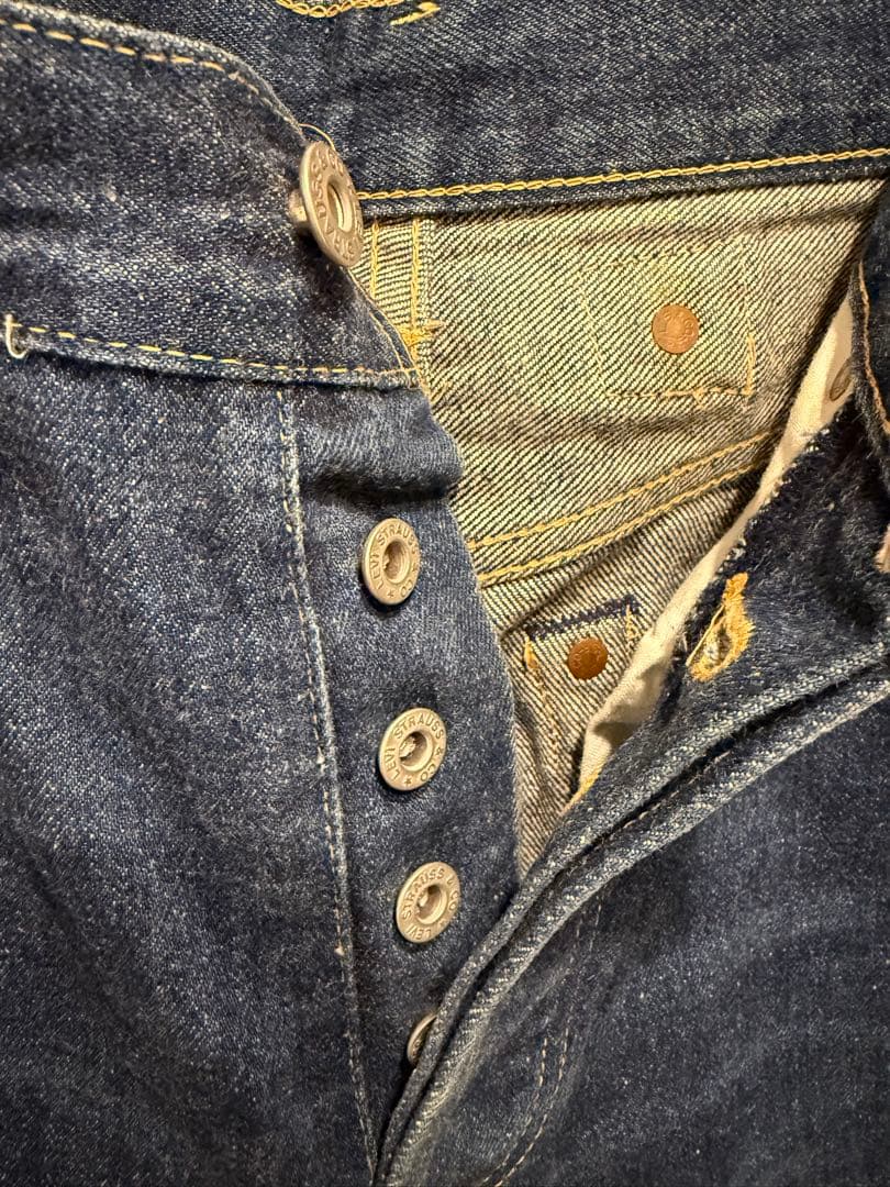 ★Levis★リーバイス★W701xx★ジーンズ★デニムパンツ★W28L32★