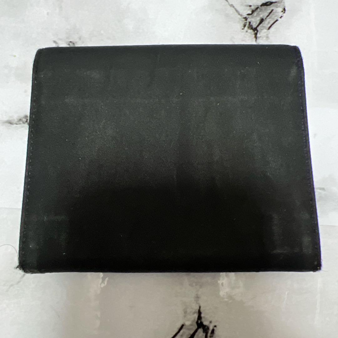 PRADA 二つ折り財布 黒 ナイロン