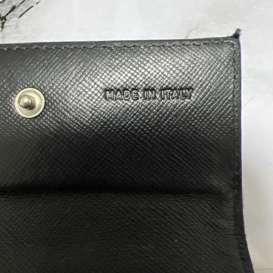 PRADA 二つ折り財布 黒 ナイロン