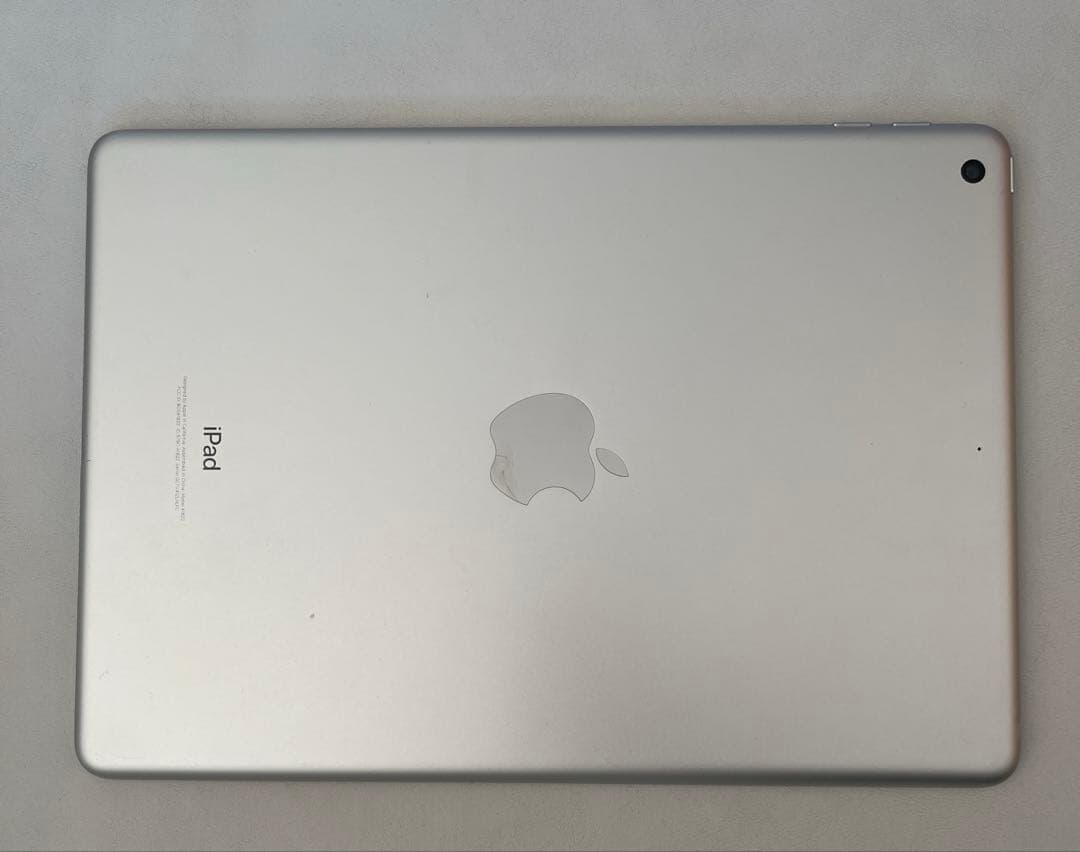 iPad 第五世代　32GB WIFIモデル