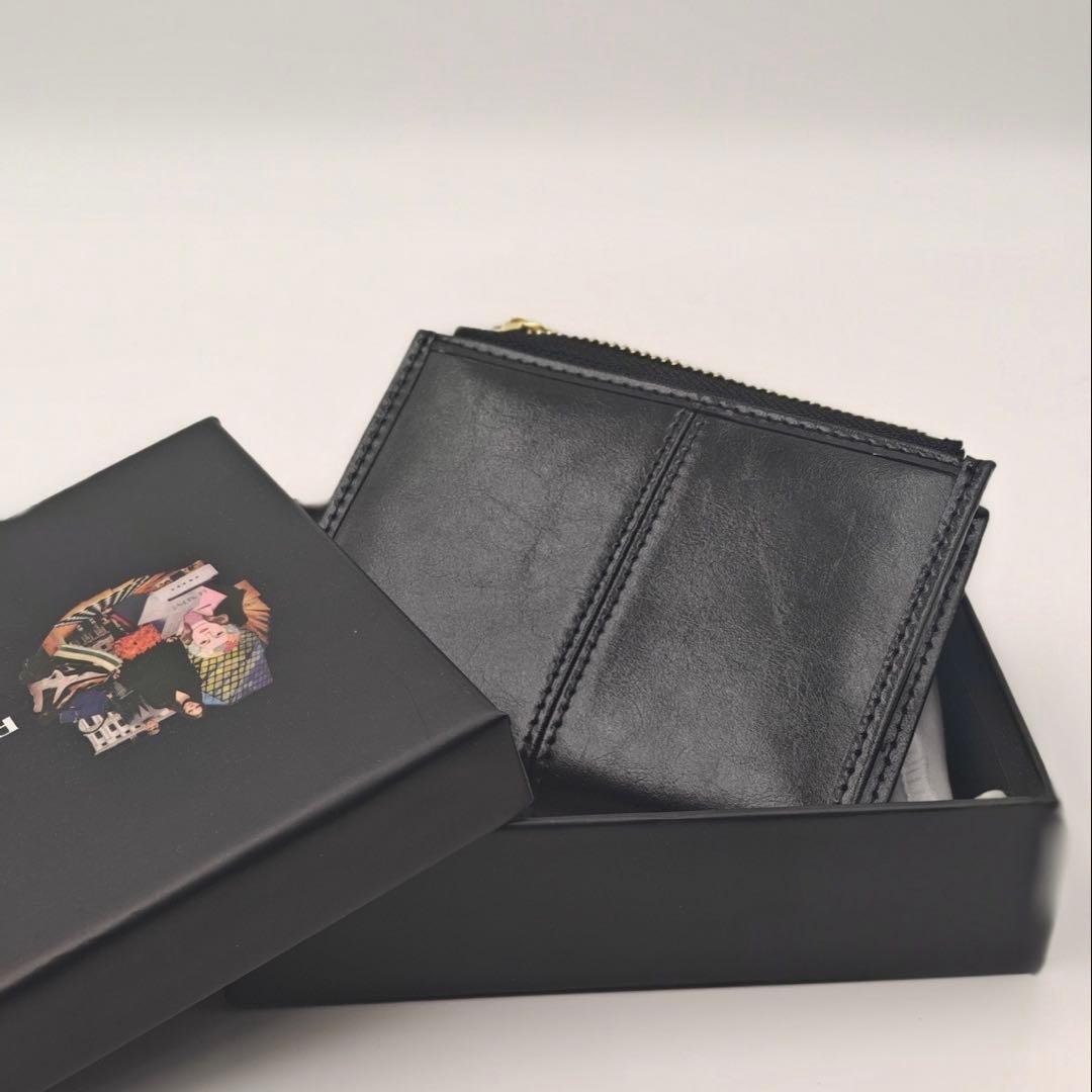 PRADA ミニウォレット 二つ折り財布　ブラック　レザー　美品