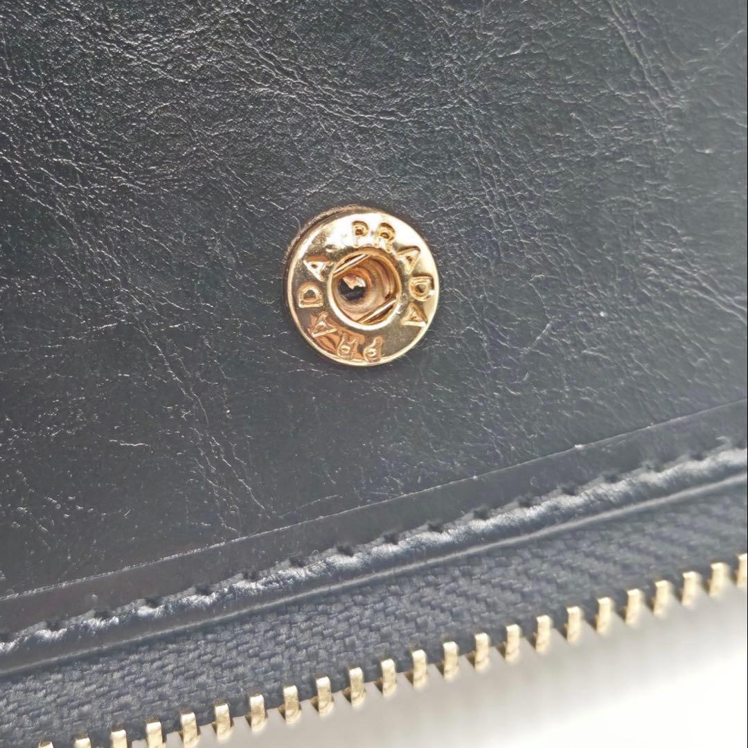 PRADA ミニウォレット 二つ折り財布　ブラック　レザー　美品