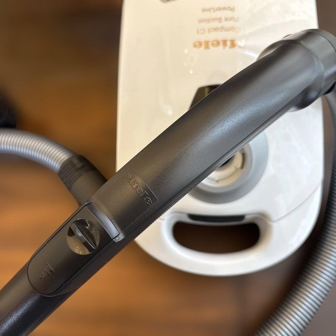 専用 Miele ミーレ Compact C1 掃除機 使用少なめ 動作確認済