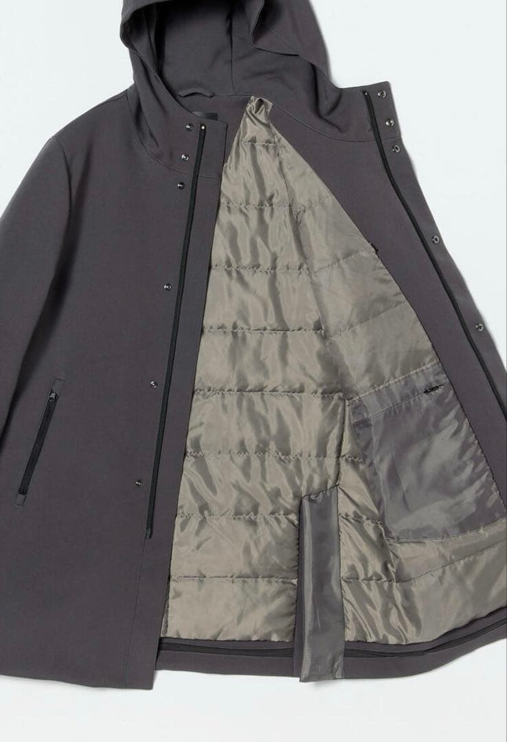 HOODED LIGHT DOWN ブラック M