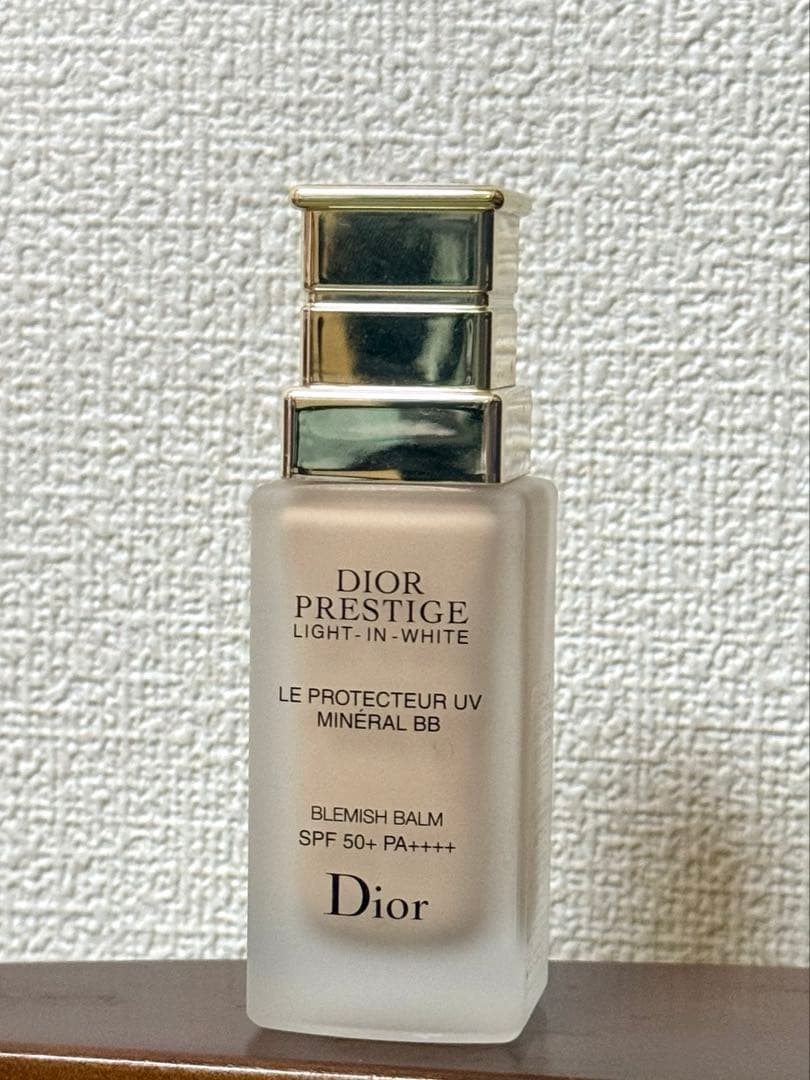 Dior プレステージ ホワイト ル プロテクター UV ミネラルbb 00