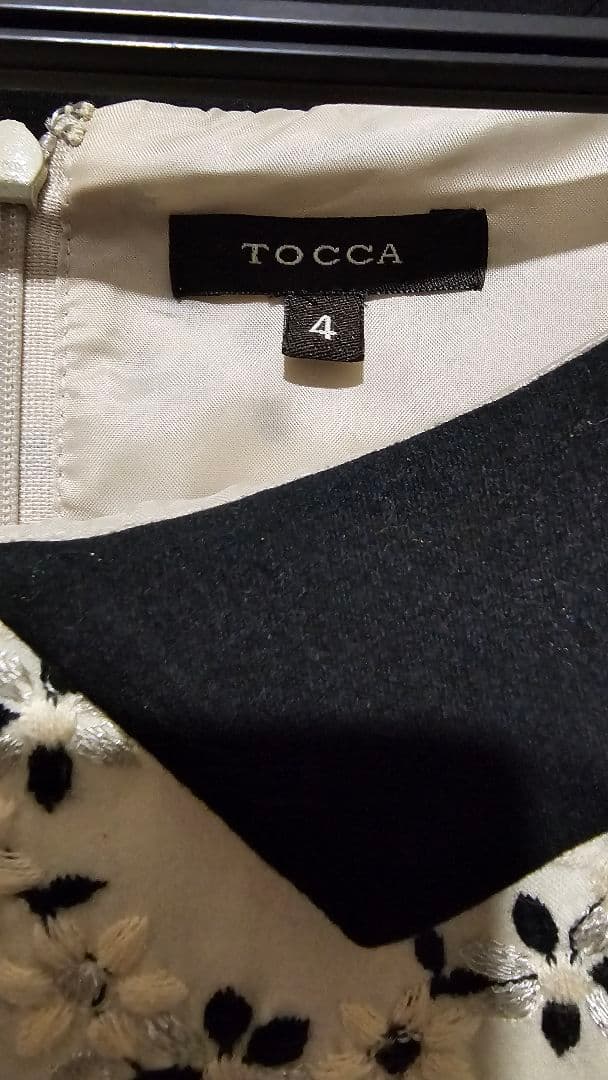 tocca 刺繍 フレンチスリーブワンピース