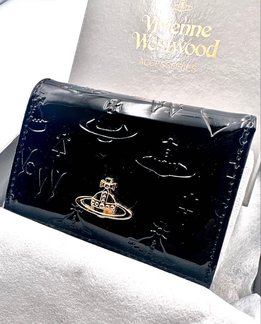 【新品✨超人気】Vivienne Westwood 三つ折り財布/ブラック/黒