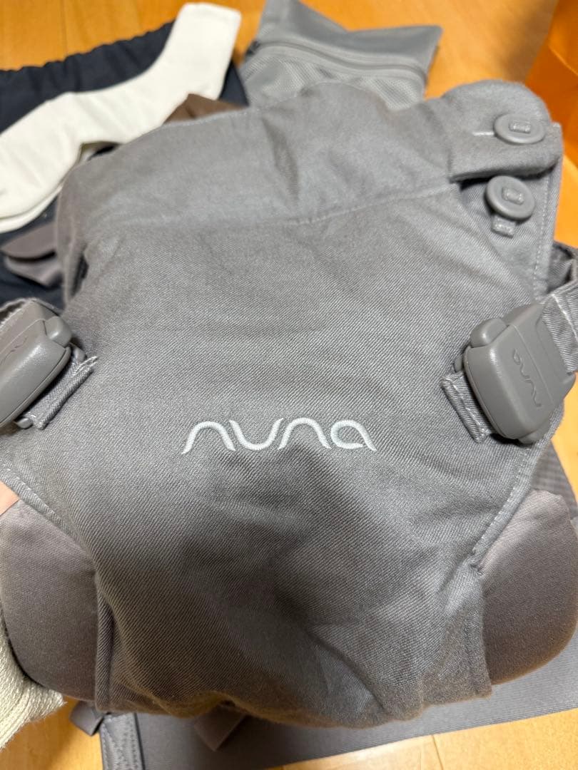 nuna luxe ヌーナラックス 抱っこ紐