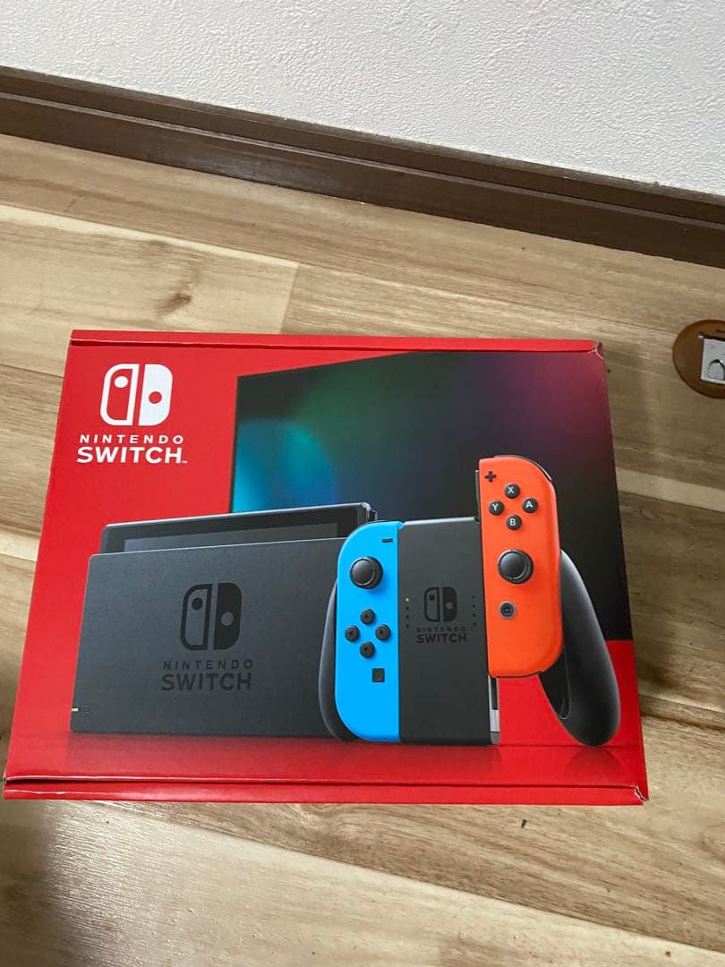 新品未開封　Nintendo Switch ネオン