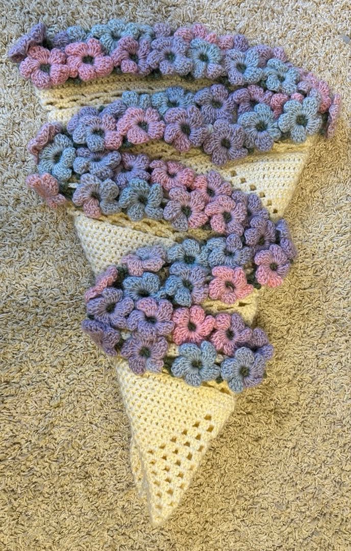花束ブランケット　ハンドメイド　８９cm