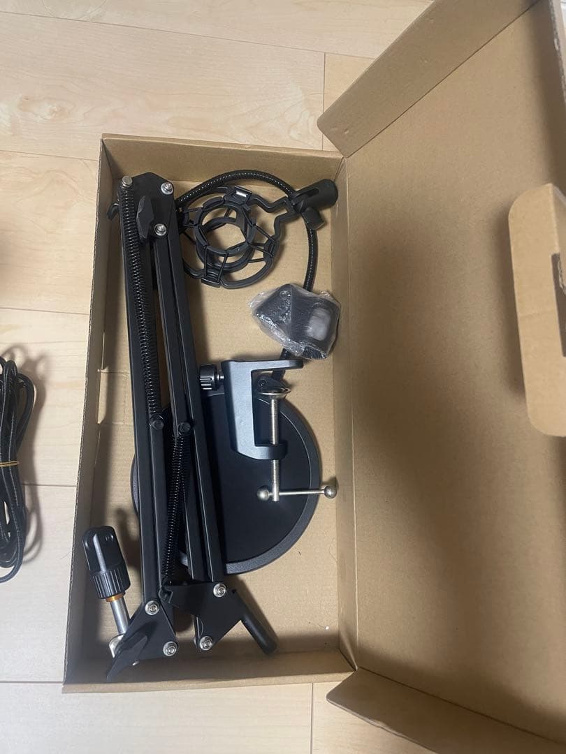 HYPERX QuadCast コンデンサーマイク
