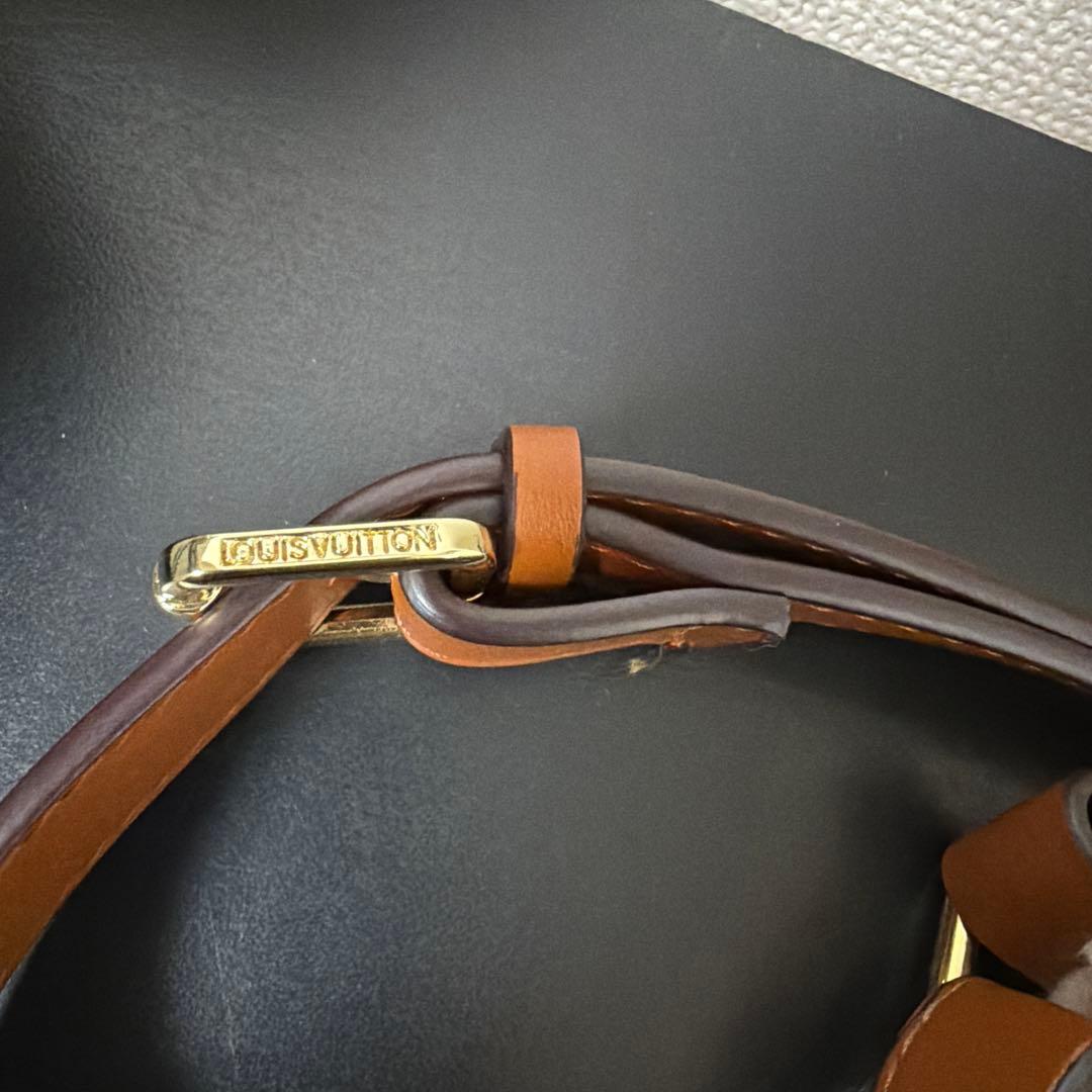 LOUIS VUITTON ファー ボディバッグ