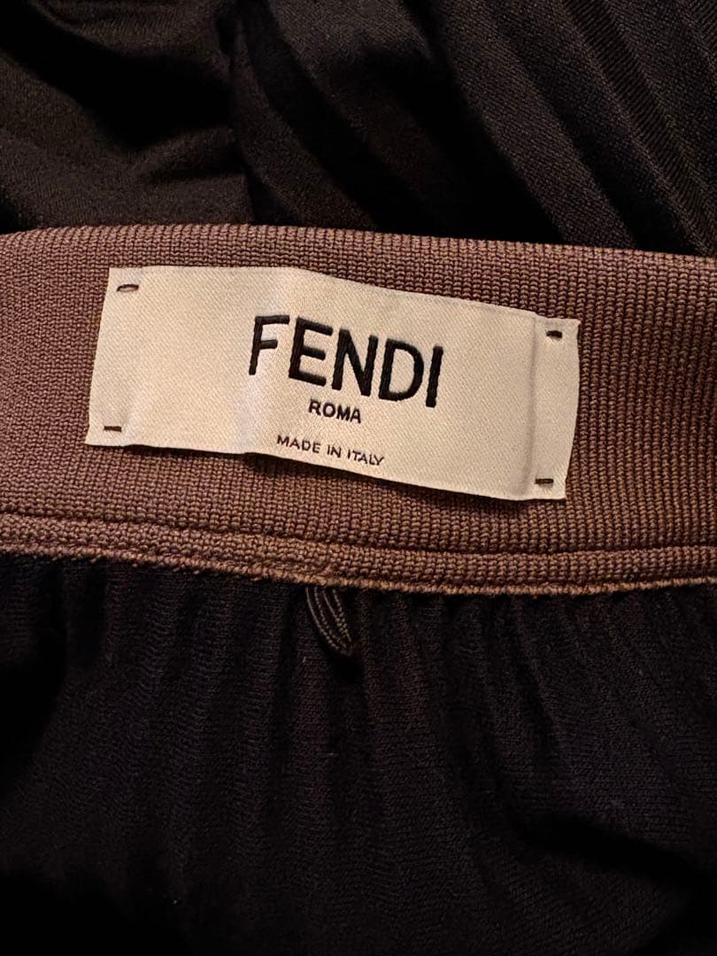 FENDI プリーツスカート ブラック