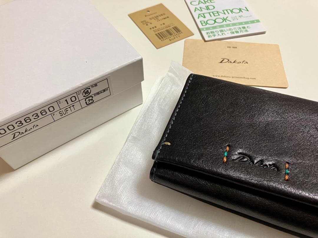 Dakota ダコタ ピチカート 三つ折り財布 ブラック がま口