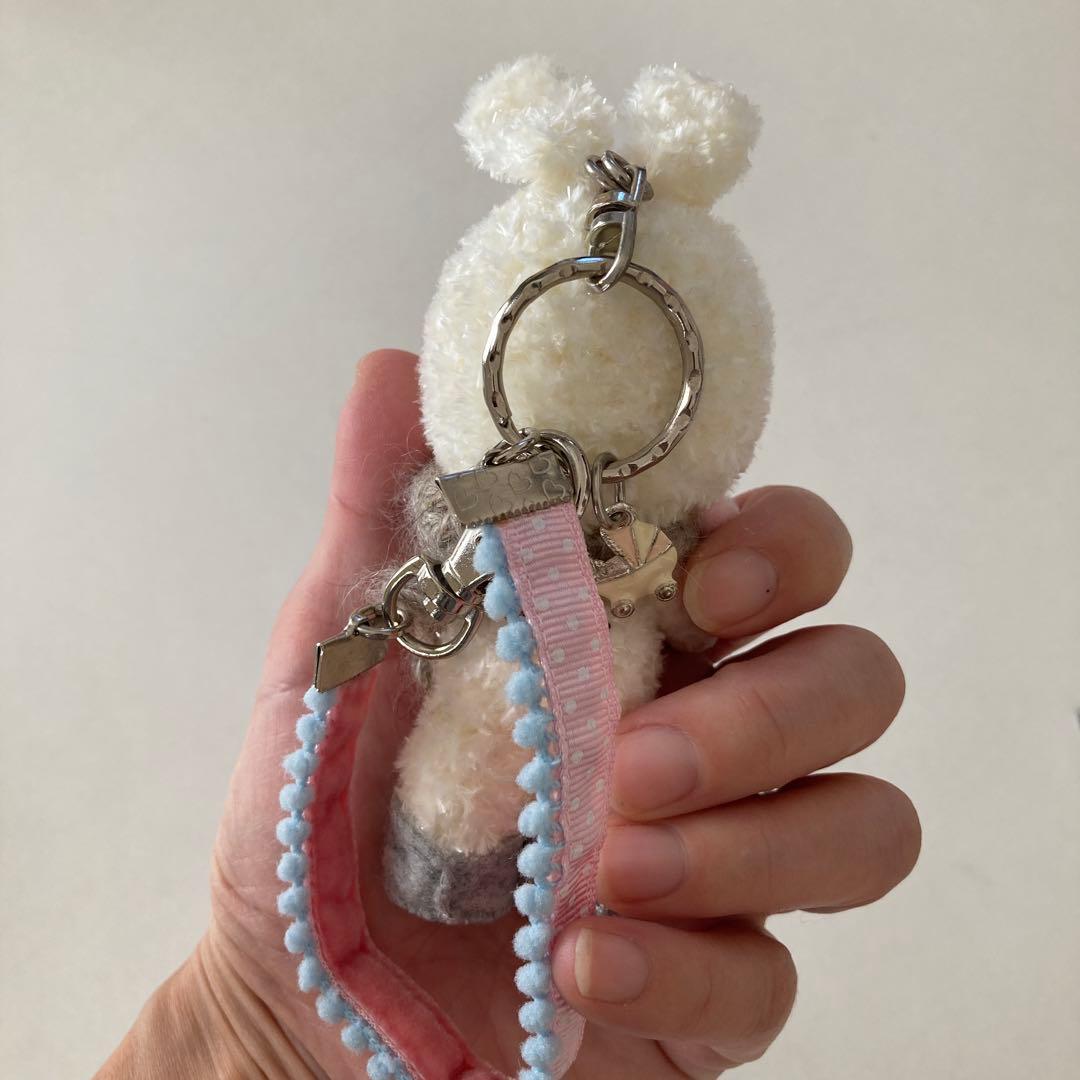 作家さんのあみぐるみうさぎのチャーム Ande+Ande kw.works