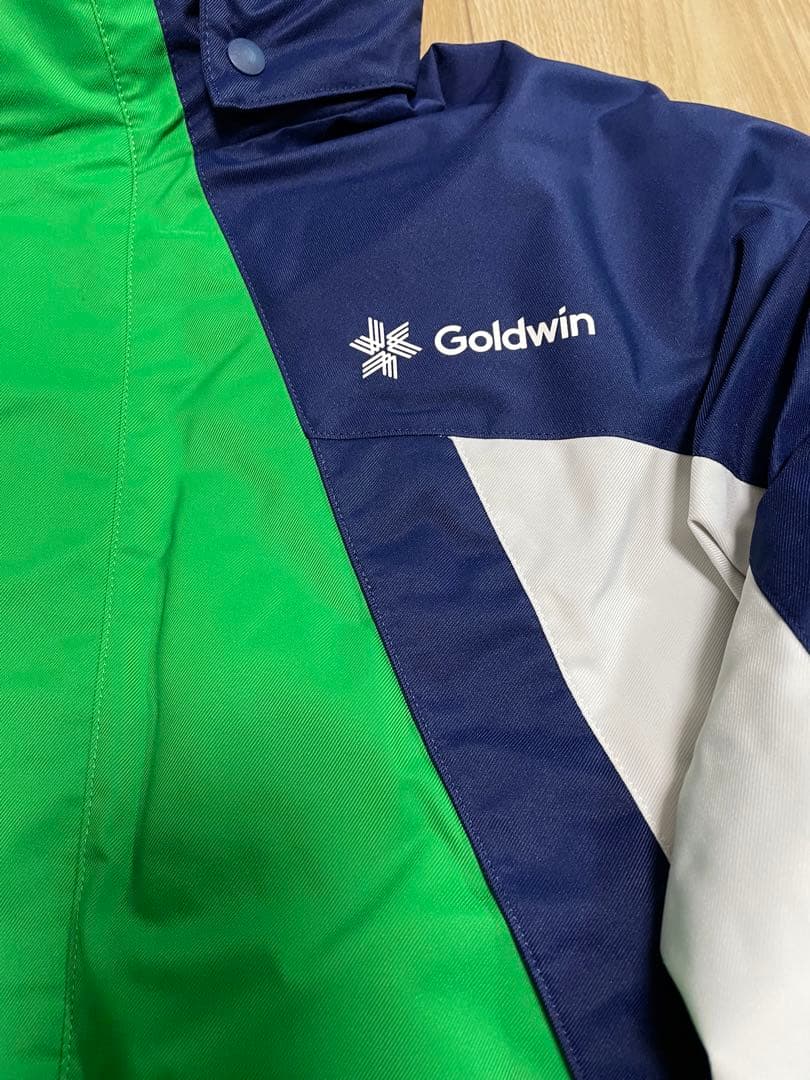 【超美品】お値下げ！早め用意！Goldwin160サイズスキーウェア