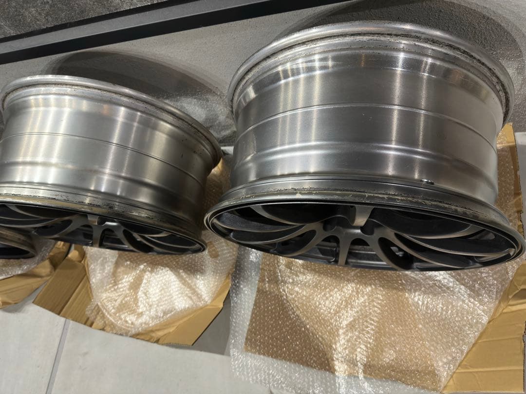 ヨコハマ　ADVAN Racing RS 19インチホイール