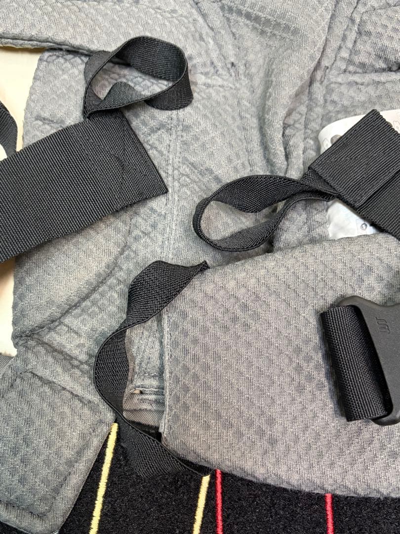 エルゴベビー オムニブリーズ 抱っこ紐 グレー　メッシュ　正規輸入品