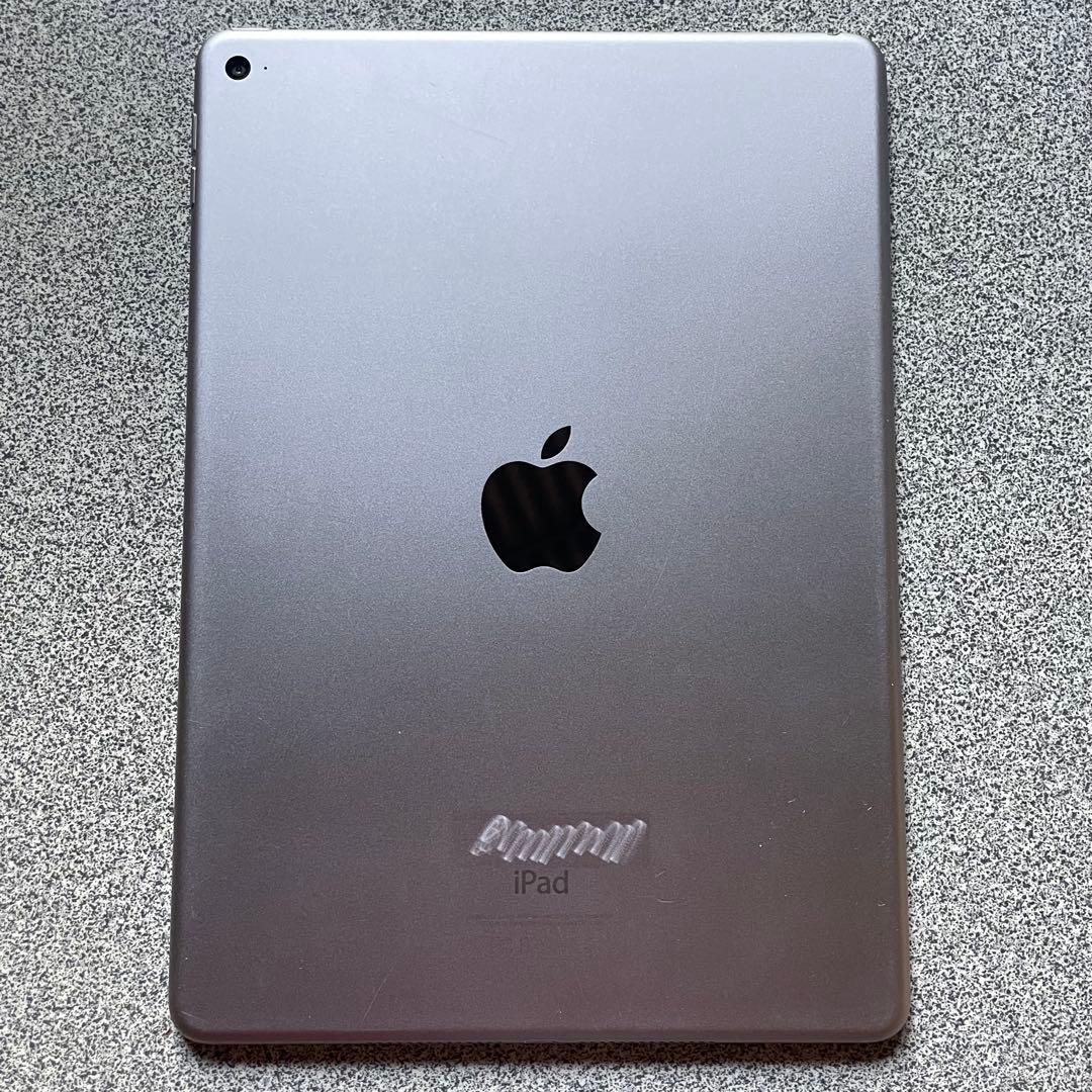 送無料F22 iPad Air 第2世代 スペースグレイ 128GB Wi-Fi