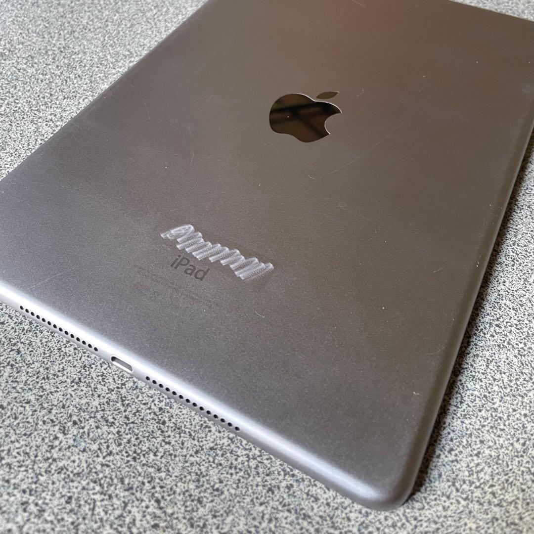 送無料F22 iPad Air 第2世代 スペースグレイ 128GB Wi-Fi