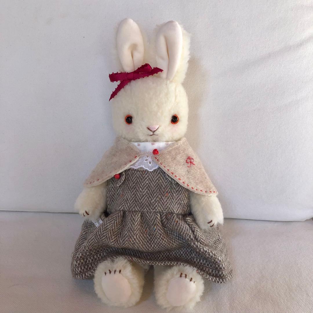 ハンドメイド　うさぎちゃんの冬支度　アルパカ&ウール のぬいぐるみ