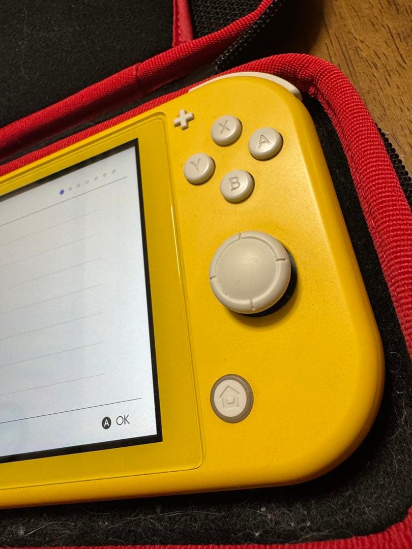 スイッチ　ライト　イエロー　箱無し