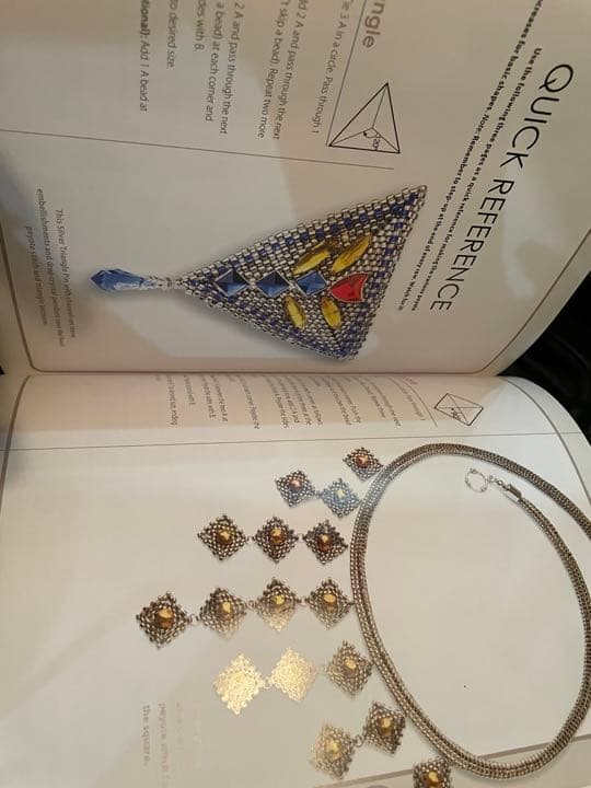 英書　Diane Fitzgerald's Shaped Beadwork