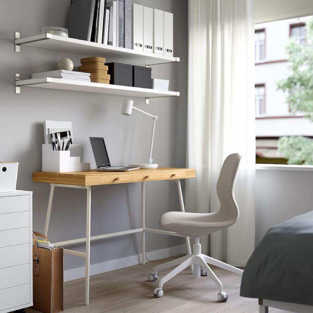 【送料込み】IKEA リルオーセン 竹 デスク 木