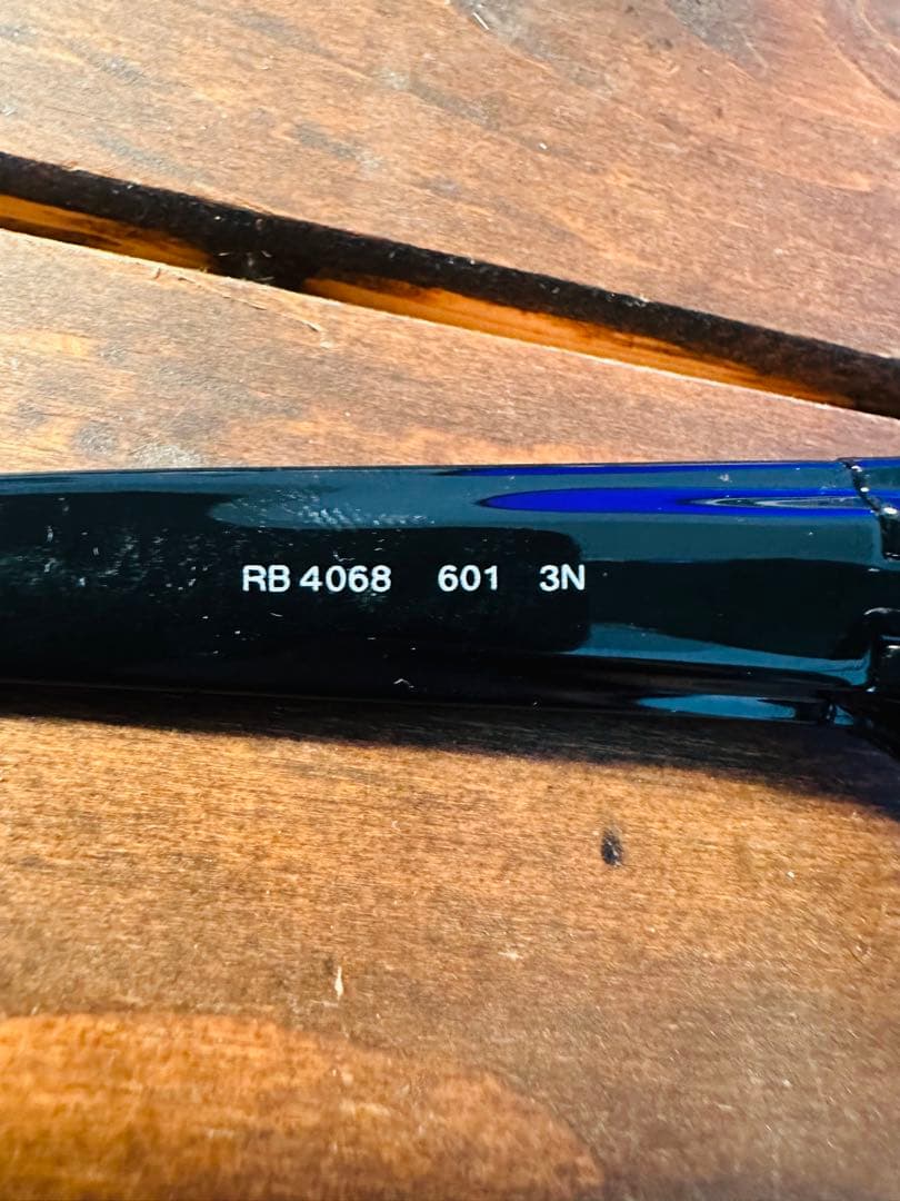 アンチオニオン　Ray-Ban レイバン サングラスRB4068 601