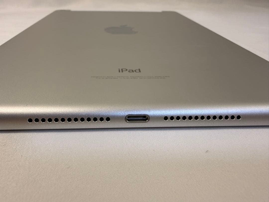 Apple iPad (第6世代) 32GB A1954 元箱付き 付属品未使用