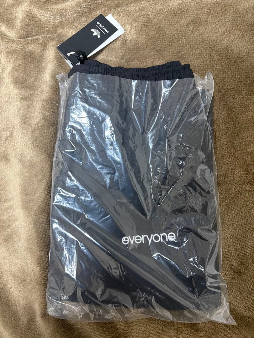 新品未使用 everyone adidas TRACK PANT ブラック L