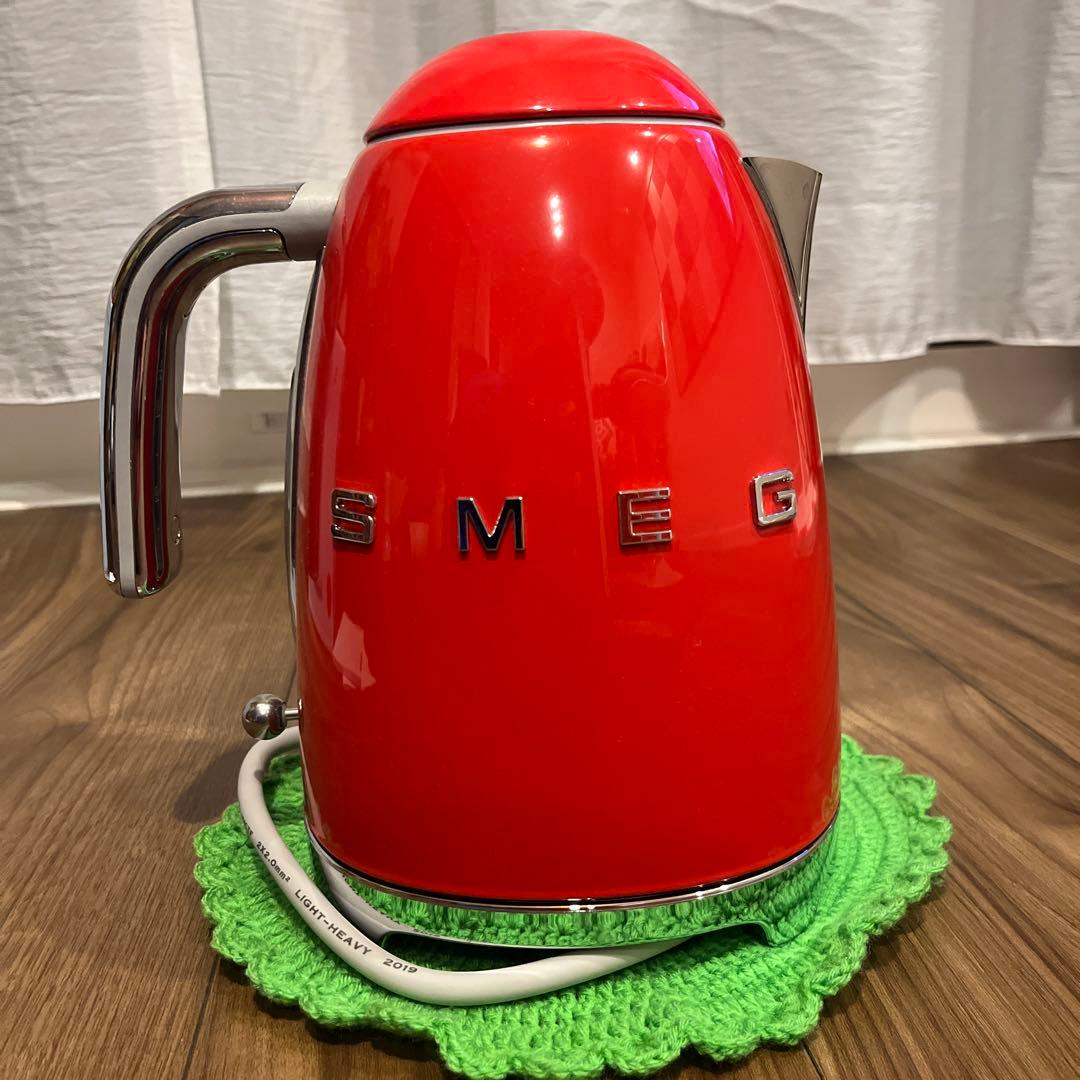SMEG 電気ケトル 1.7L レッド
