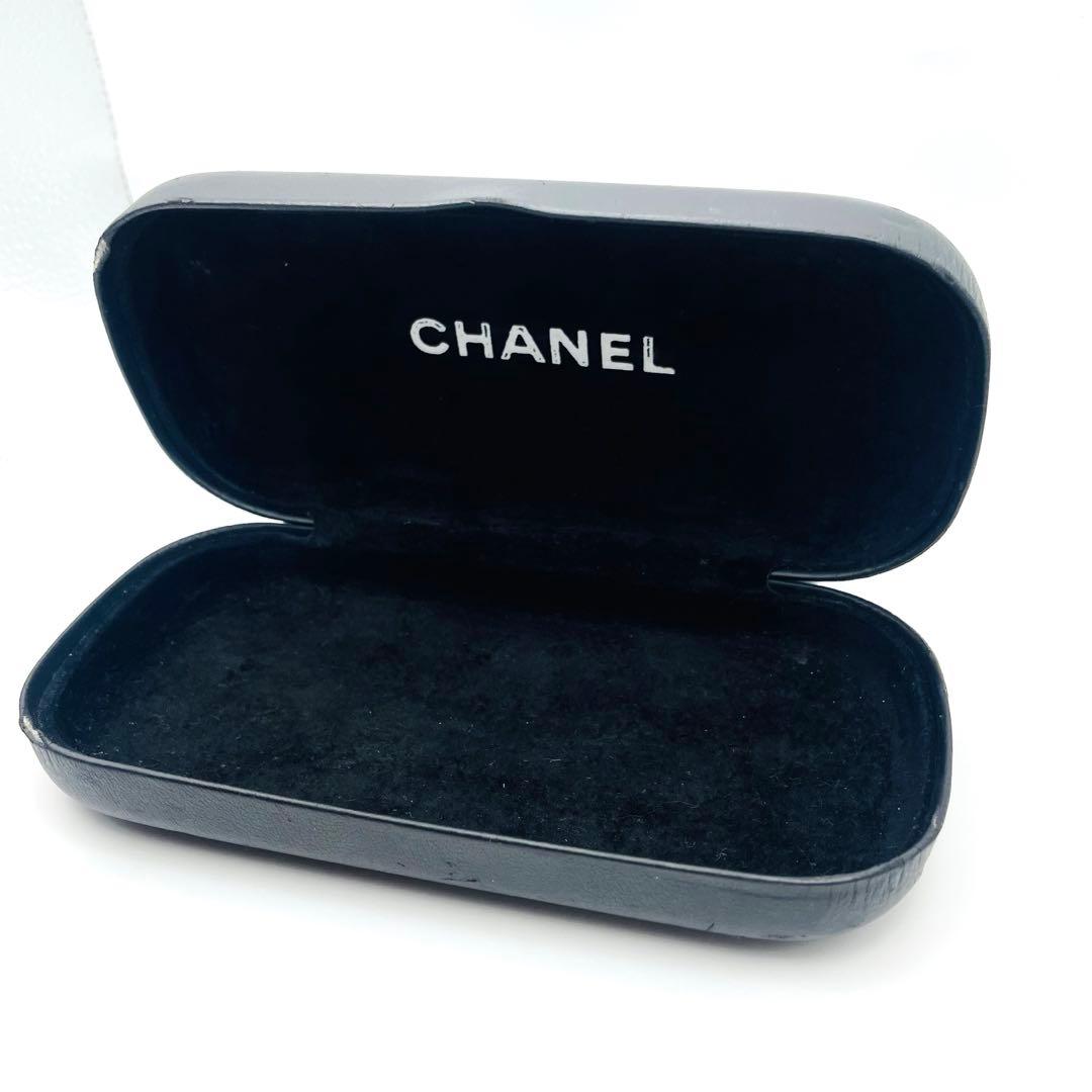 【CHANEL】サングラス ココマーク ラインストーン付きのレア!【ケース付き】