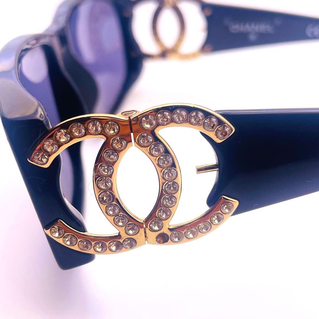 【CHANEL】サングラス ココマーク ラインストーン付きのレア!【ケース付き】