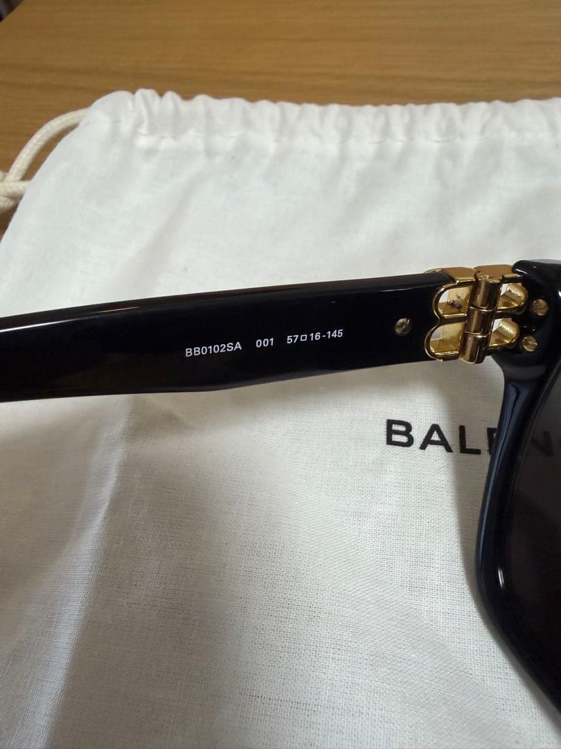 BALENCIAGA ブラック サングラス