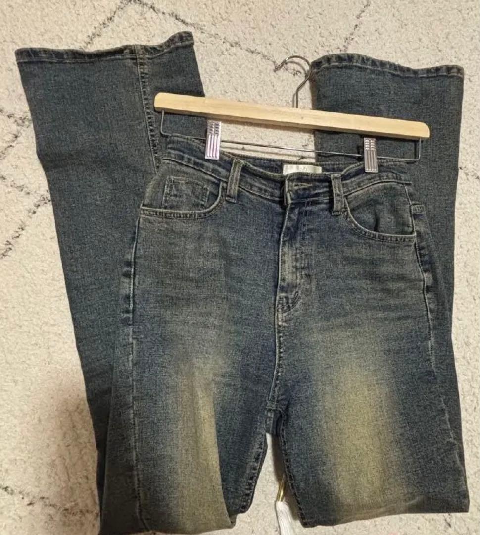 パンツ YILON SEMI FLARE DENIM WASH BLUE