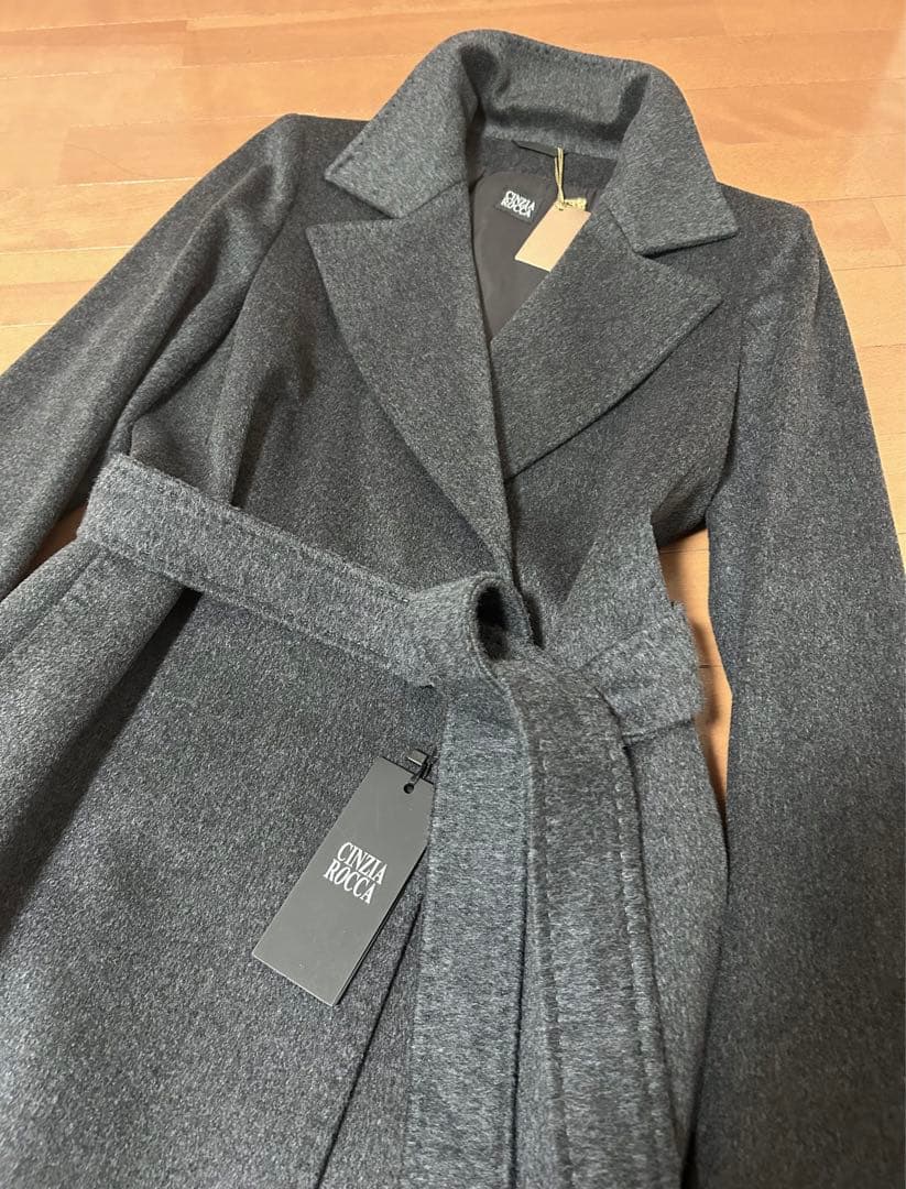 新品タグ付　イタリア製　CINZIA ROCCA　ロングコート　高級　グレー　艶