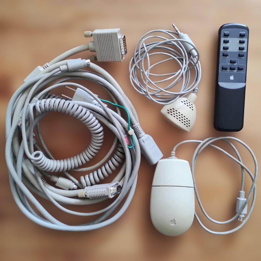 Macintosh Performa 630 本体と周辺機器