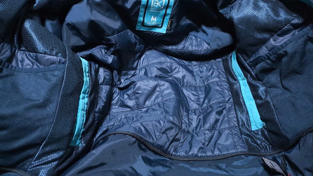 【BURTON ak バートン】 スノーボードウェア GORE-TEX 雪山