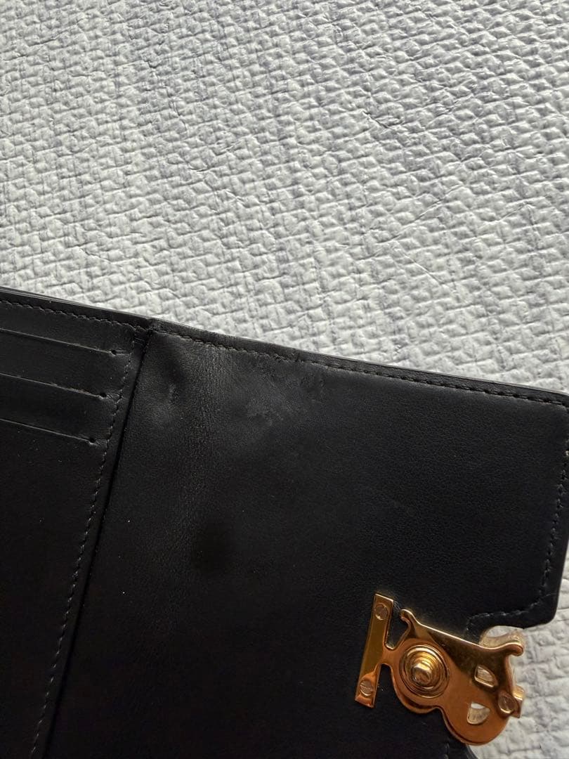 BURBERRY ブラック 三つ折り財布