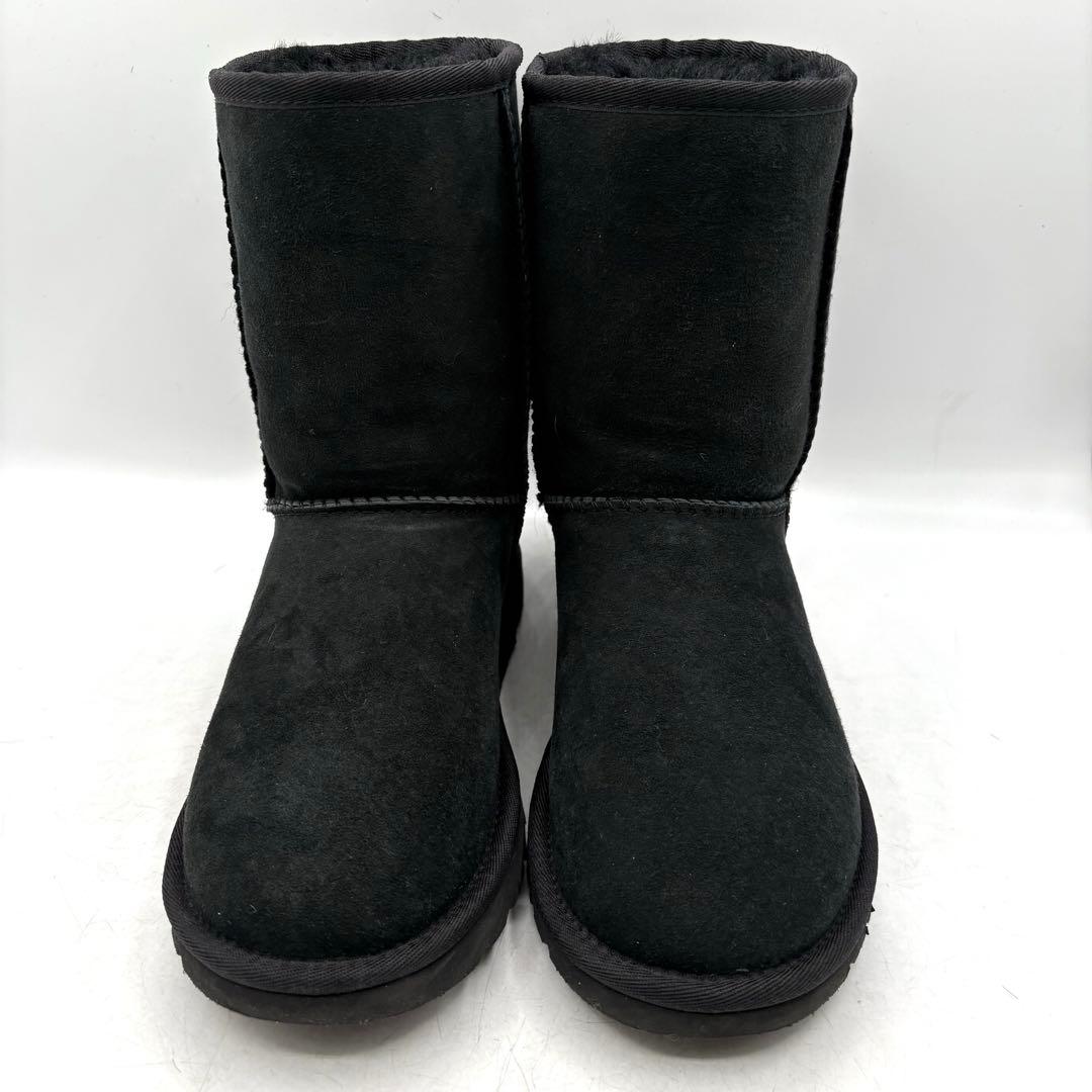 極美品✨ UGG W CLASSIC SHORT 【23.0】 ブラック