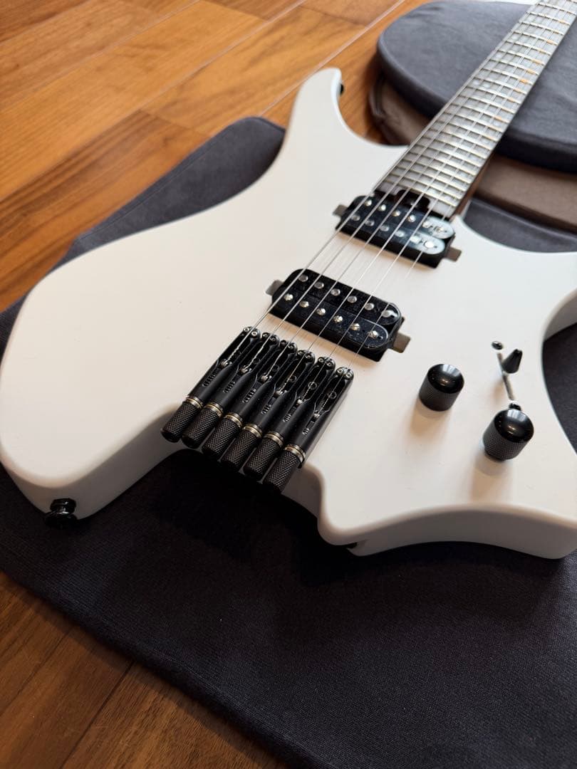 Guitar Factory gfc　GHL-300 ヘッドレスギター