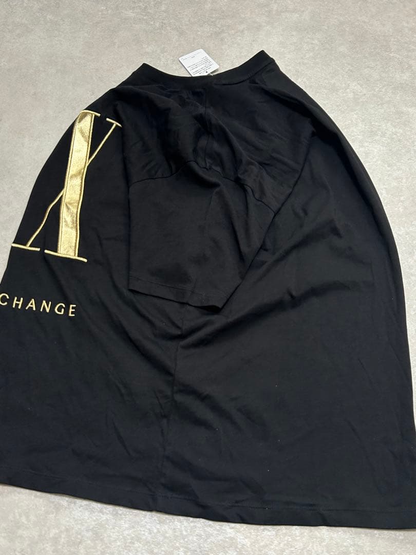 新品 Armani Exchange ブラック Tシャツ ビッグロゴ M 金刺繍